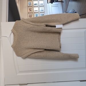 Women's tan/cream sweater ASTR the Label - Size Large NWT